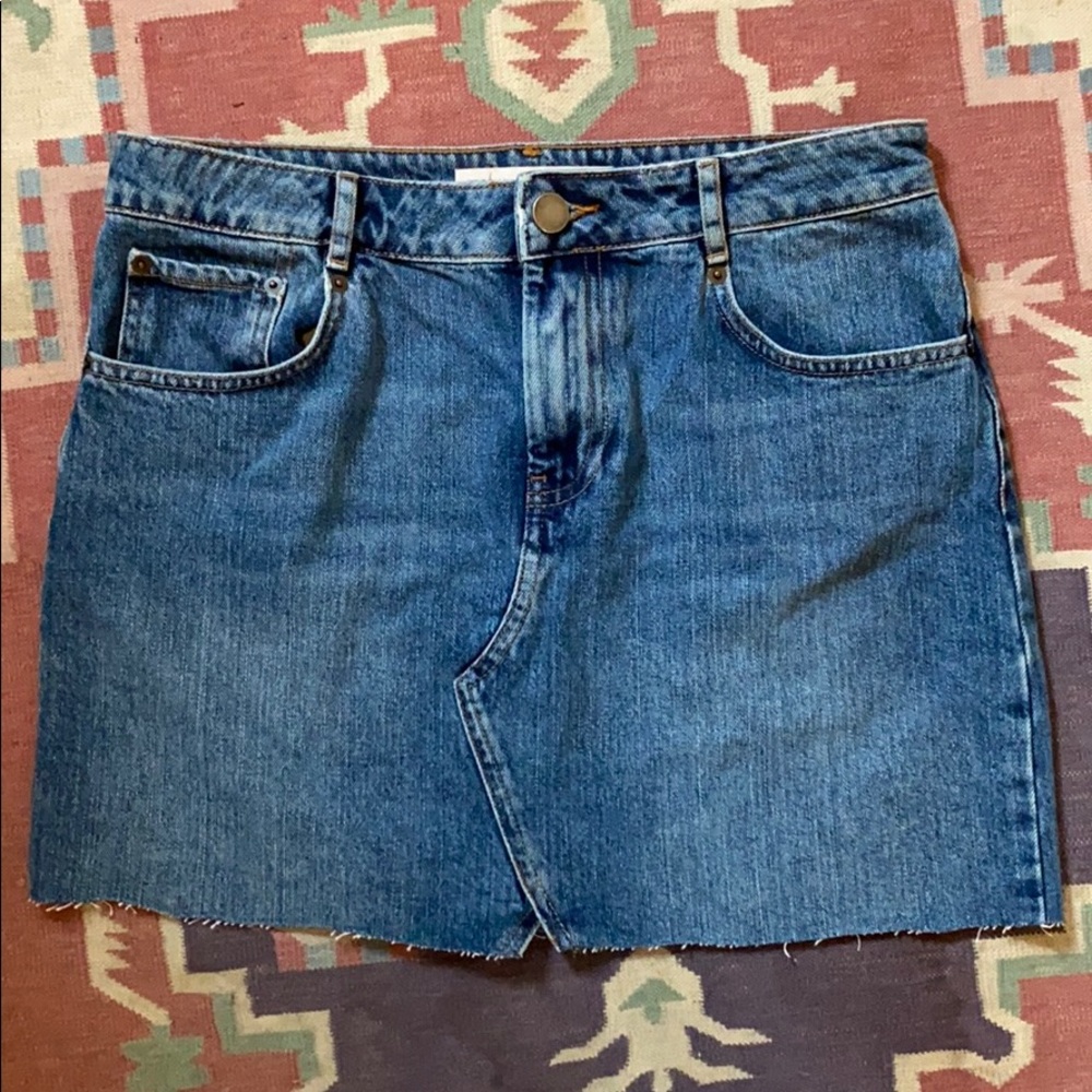 Medium wash denim mini skirt